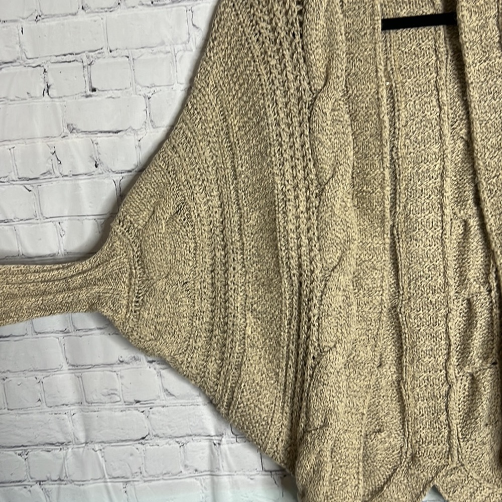 Cardigan (M/L) - Picture 8 of 9